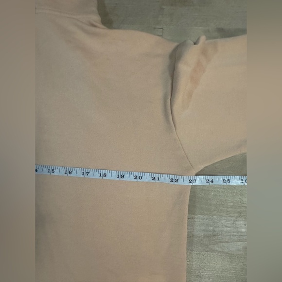 Quince Women's SuperSoft pullover pink/melon Hoodie - Picture 5 of 10